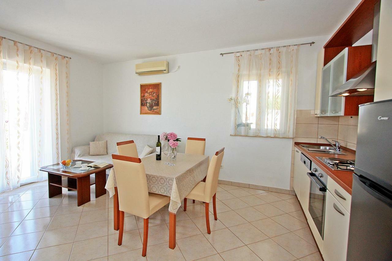 Apartment Igor Supetar Extérieur photo