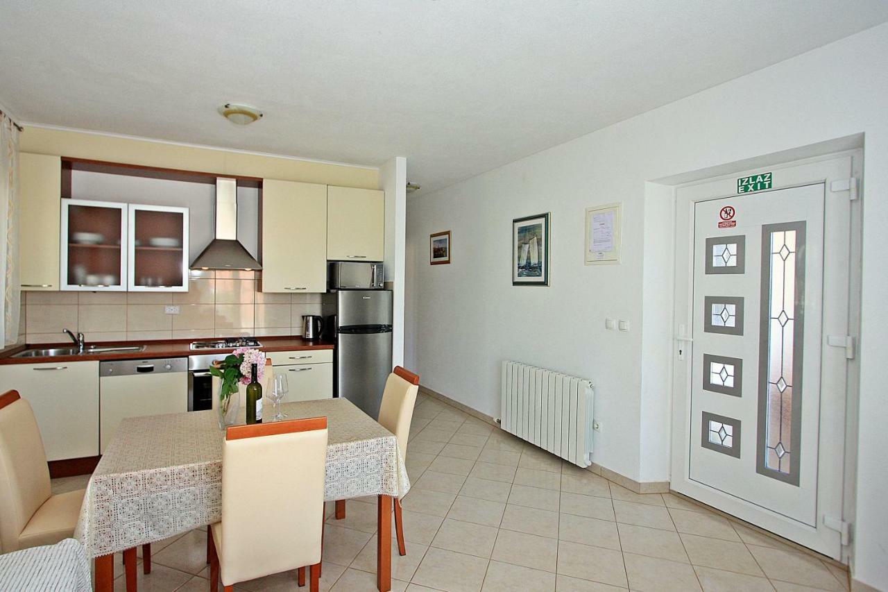 Apartment Igor Supetar Extérieur photo
